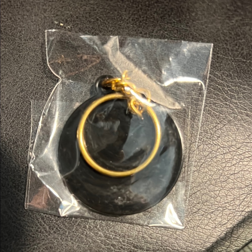 Neewer Round Colorful Keychain - Picture 2 of 3